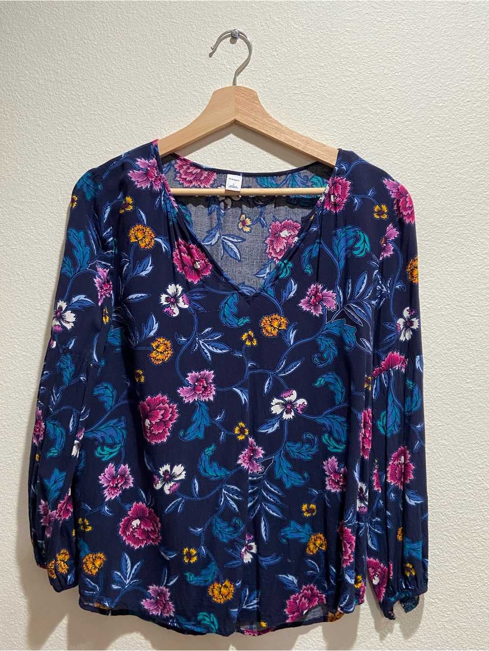 Old Navy Navy Floral V-Neck Blouse with Pink & Orange Florals-Size S